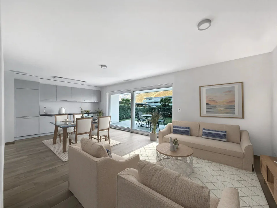 Garden level with swimming pool!