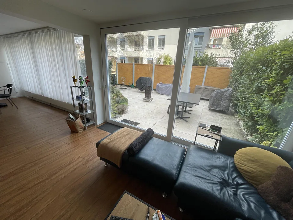 6.5-Zimmer Doppel-Einfamilienhaus mit Garage in Birsfelden/BL – Foto 7 von 12