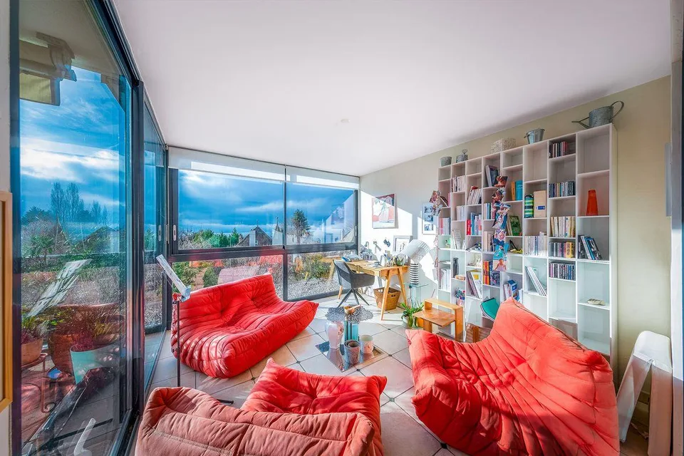 Spacieux 3.5 pièces à La Conversion avec magnifique terrasse plein SUD