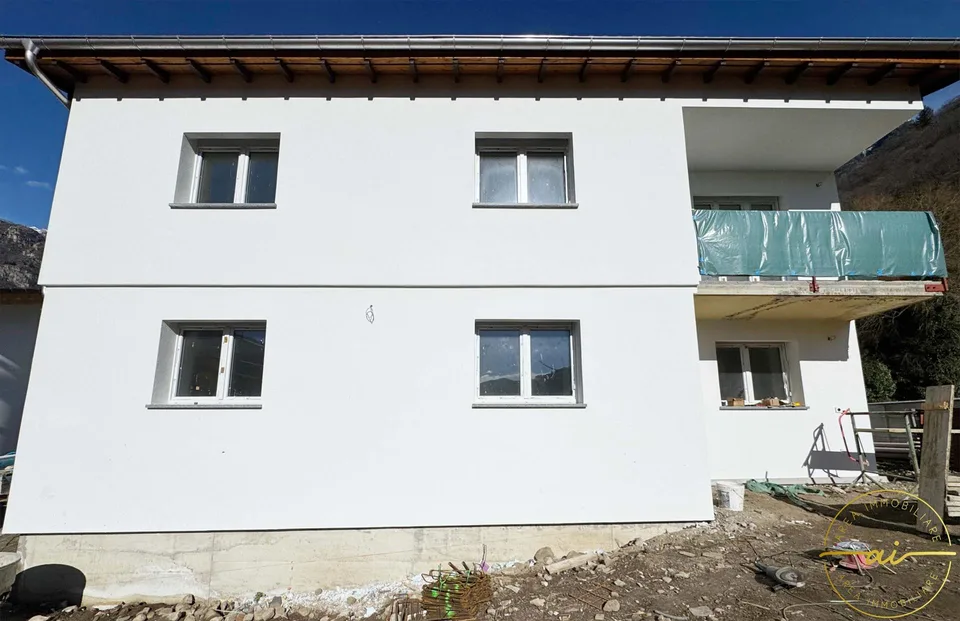 VILLA BIFAMILIARE DI NUOVA COSTRUZIONE CON DUE APPARTAMENTI