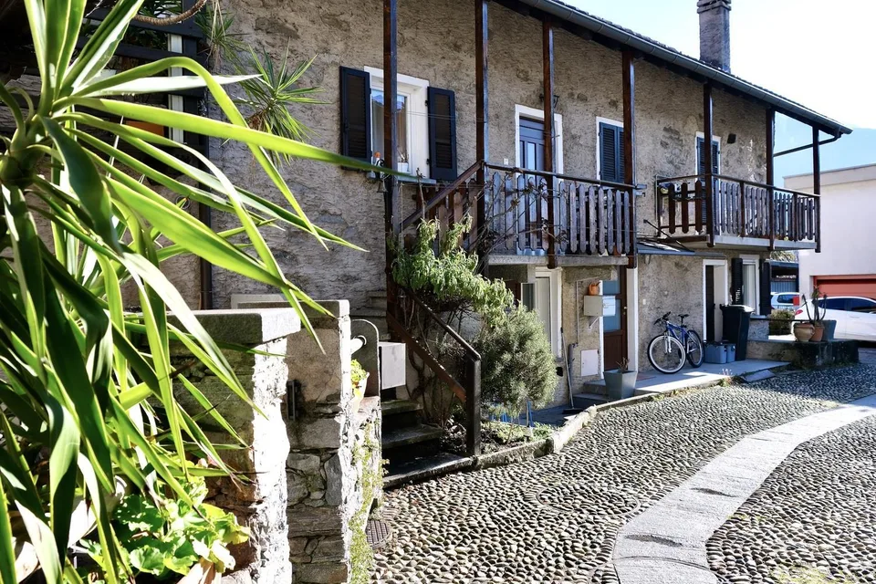 Luminosa casa di charme a Gordola in contesto residenziale. – photo 15 sur 19