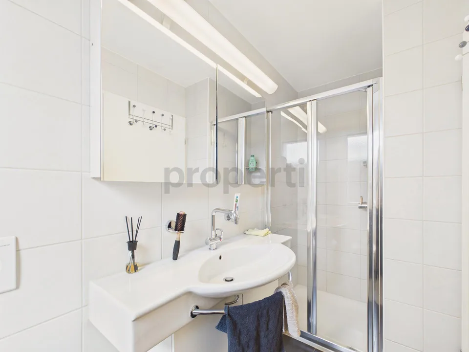 Moderne 5.5-Zimmer Wohnung mit 290m2 Garten in Wetzikon – foto 9 di 14