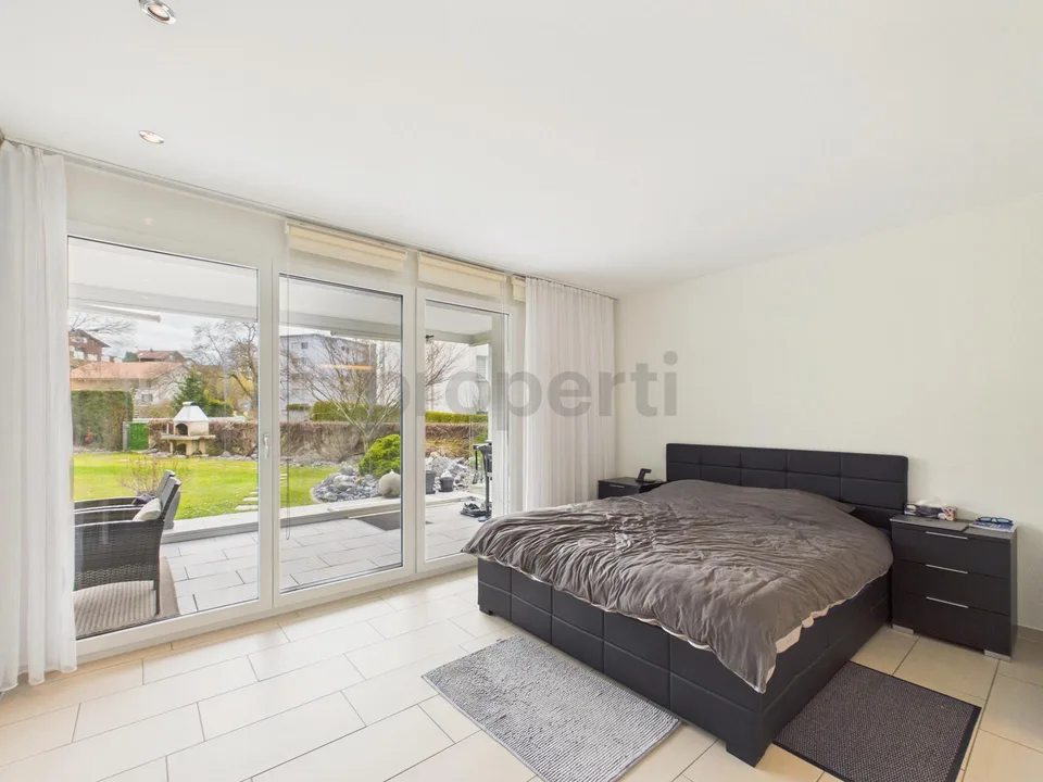 Moderne 5.5-Zimmer Wohnung mit 290m2 Garten in Wetzikon