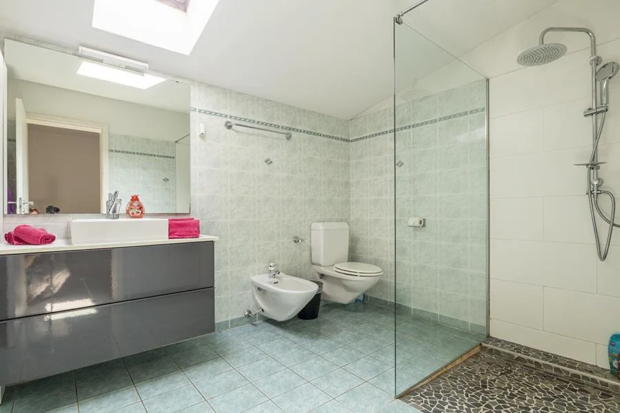 CASA DI 5 LOCALI A MAGADINO + 2.5 LOCALI A REDDITO – foto 10 di 15