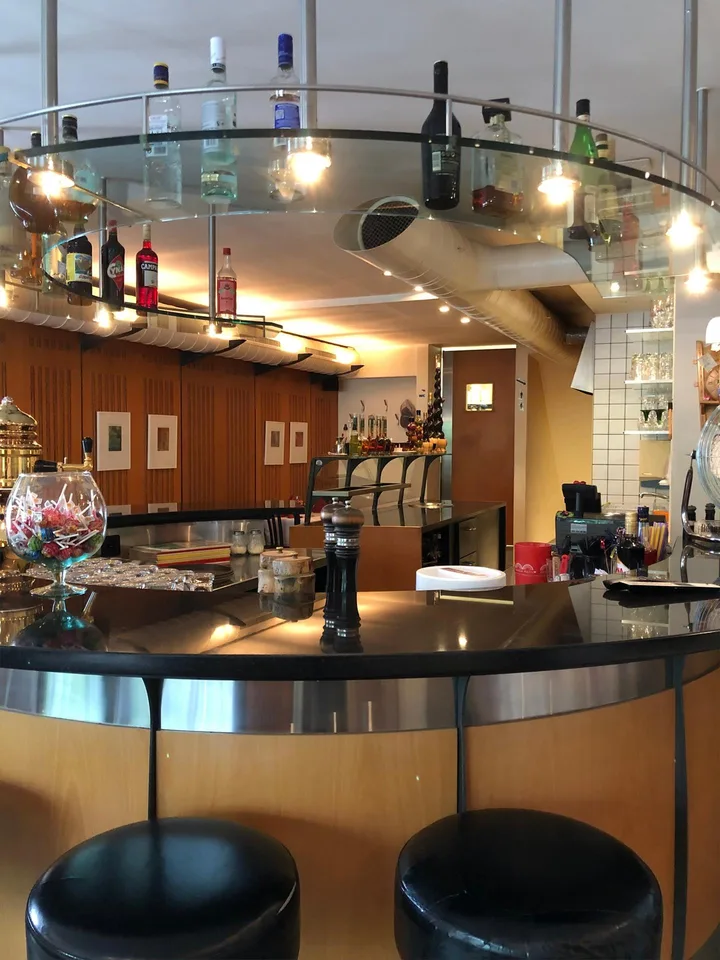 «my home is my castle» 3.5-Zimmer Wohnung inkl. Restaurant