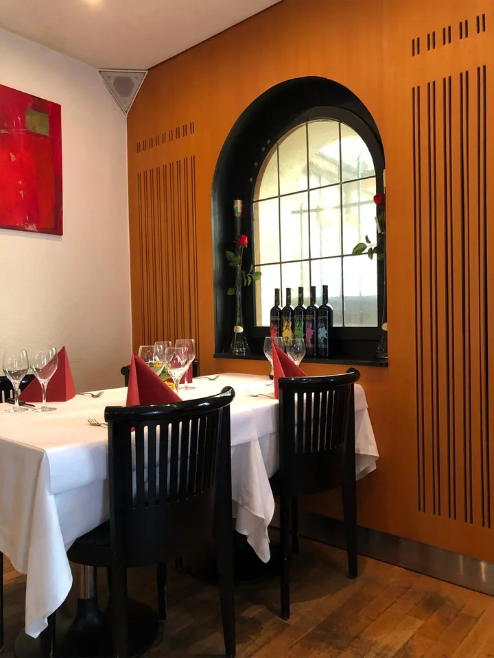 «my home is my castle» 3.5-Zimmer Wohnung inkl. Restaurant