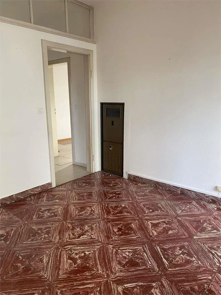Balerna appartamento attico di 3,5 locali da ristrutturare – photo 8 sur 13