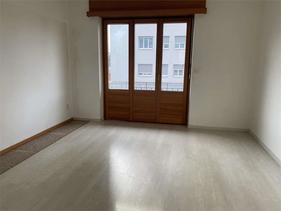 Balerna appartamento attico di 3,5 locali da ristrutturare – photo 9 sur 13