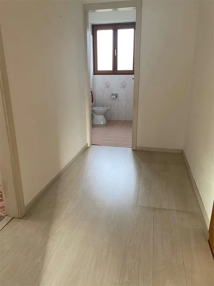 Balerna appartamento attico di 3,5 locali da ristrutturare – photo 11 sur 13