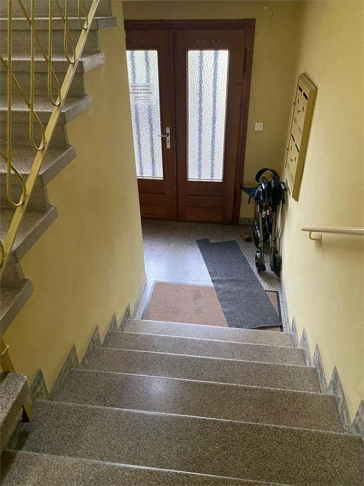 Balerna appartamento attico di 3,5 locali da ristrutturare