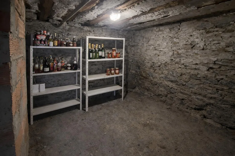 Exklusives Landhaus mit 2.500 m² Grundstück in Maggia – photo 24 sur 29