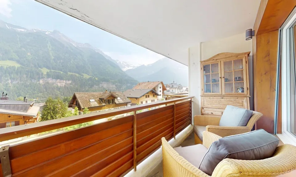 Appartement entièrement rénové plein centre Champéry, vue panoramique