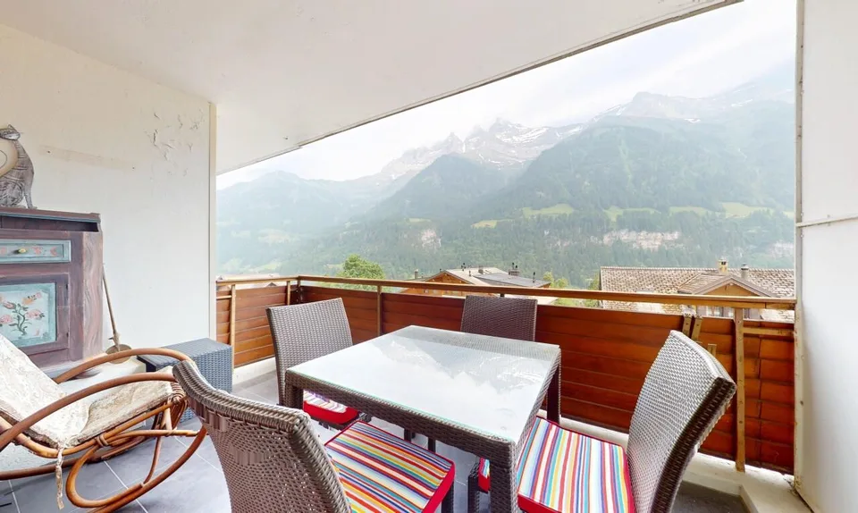 Fully renovated apartment in the center of Champéry, panoramic view – photo 7 of 20