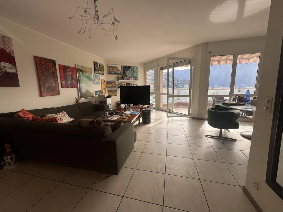 Esclusivo 4.5 appartamento terrazzato con vista panoramica e ampi s...
