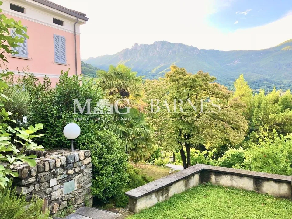 Lugano, Capriasca: Terreno edificabile con progetto approvato e villa
