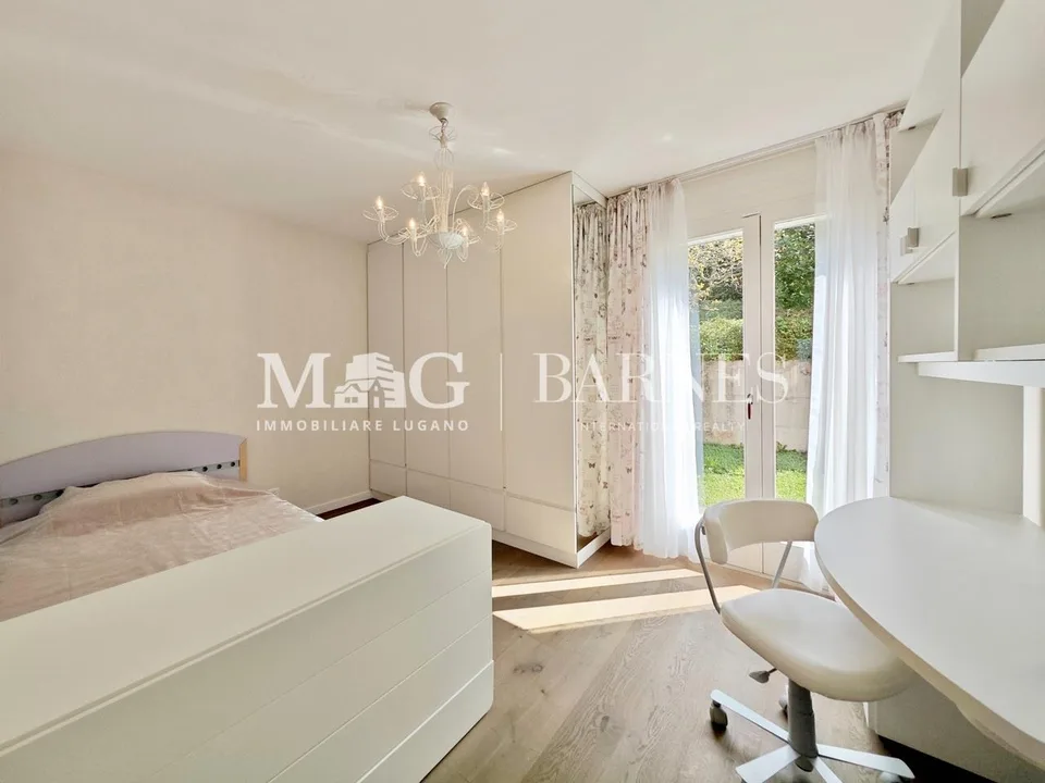 Montagnola, Collina d’Oro: Villa con piscina e vista lago – photo 11 of 21