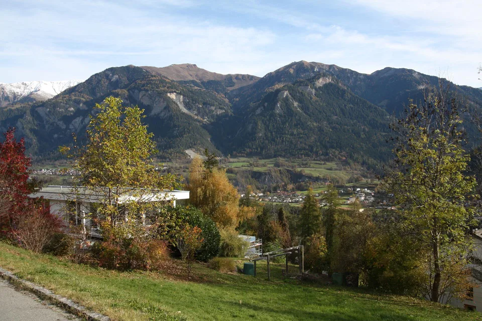 Schönes Baugrundstück für Villa, Mehrfamilien- oder Einfamilienhäuser