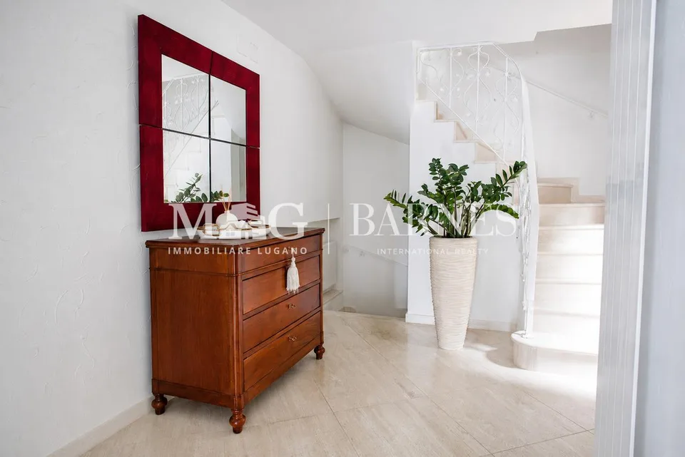 Lugano: Villa vista lago 6 locali, opportunità esclusiva – Foto 12 von 15