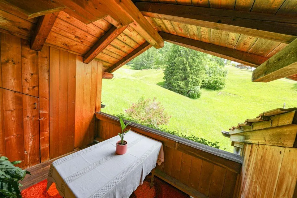 Gemütliches Chalet an sonniger Lage mit Garage und schöner Aussicht – foto 7 di 7