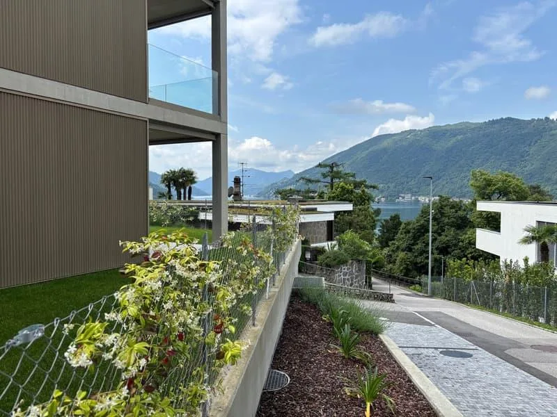 Bellissimo appartamento con giardino a Bissone