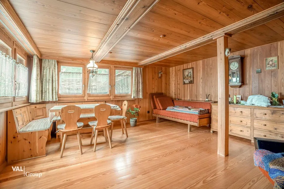 3.5 Zimmer Wohnung in einer heimeligen Alphütte