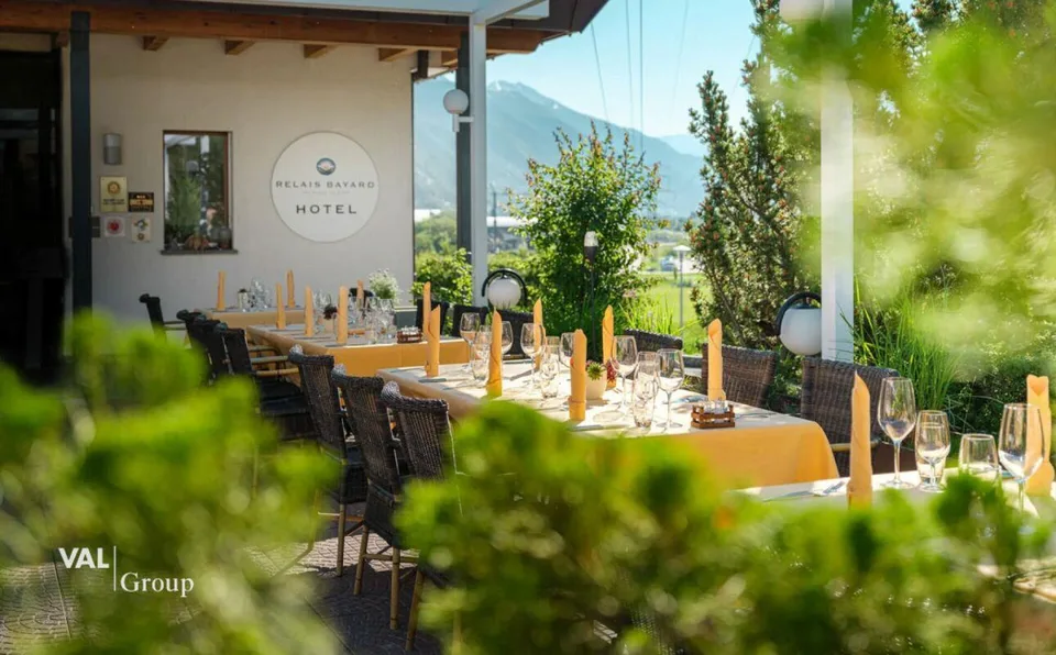 Superior Hotel inkl. Entwicklungsprojekt auf insgesamt 6'000 m2 Gru...
