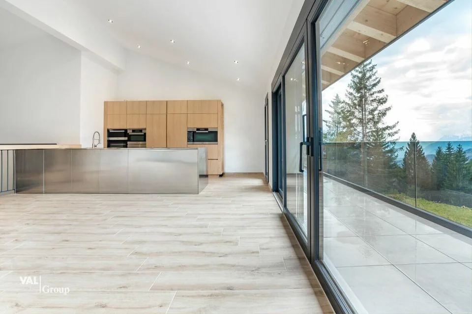 Außergewöhnliches Chalet in Lens - 1.614 m² im Herzen der Walliser Alpen!