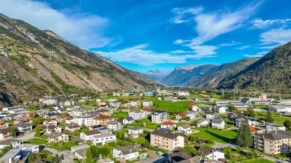 Sonnige 4.5-Zimmer-Wohnung mit zwei Garagen an ruhiger Lage in Steg – Foto 14 von 16