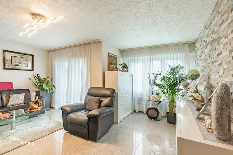 Wohnen mit Komfort und Aussicht - 4.5-Zimmerwohnung in bester Lage ...