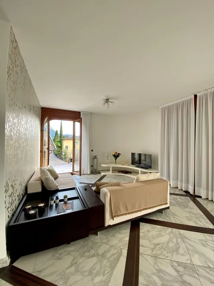 Appartamento vista lago in esclusiva residenza – foto 6 di 19
