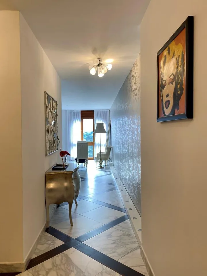 Appartamento vista lago in esclusiva residenza – foto 9 di 19
