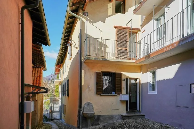 3-Zimmer-Dorfhaus mit Balkon an sehr ruhiger Lage / casa di 3 local... – photo 15 sur 20