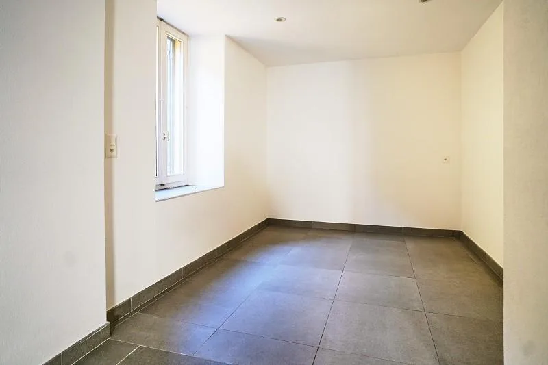 3-Zimmer-Dorfhaus mit Balkon an sehr ruhiger Lage / casa di 3 local... – photo 6 sur 20