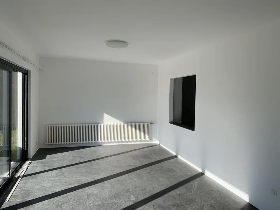 Vasta proprietà immobiliare a Contra – Foto 8 von 9