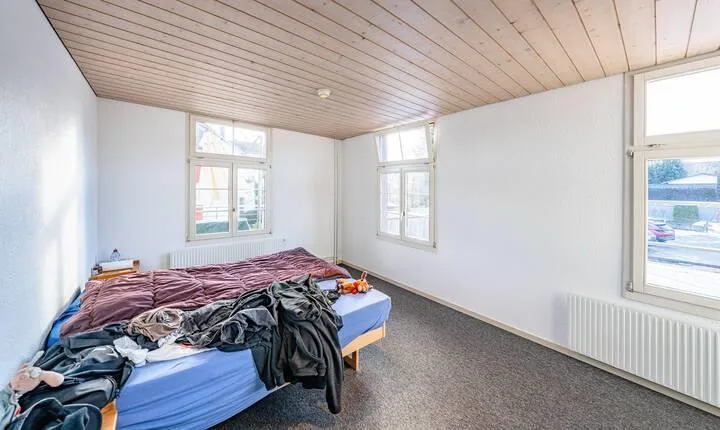 VOLLVERMIETETES MEHRFAMILIENHAUS IN HUTTWIL – foto 7 di 9