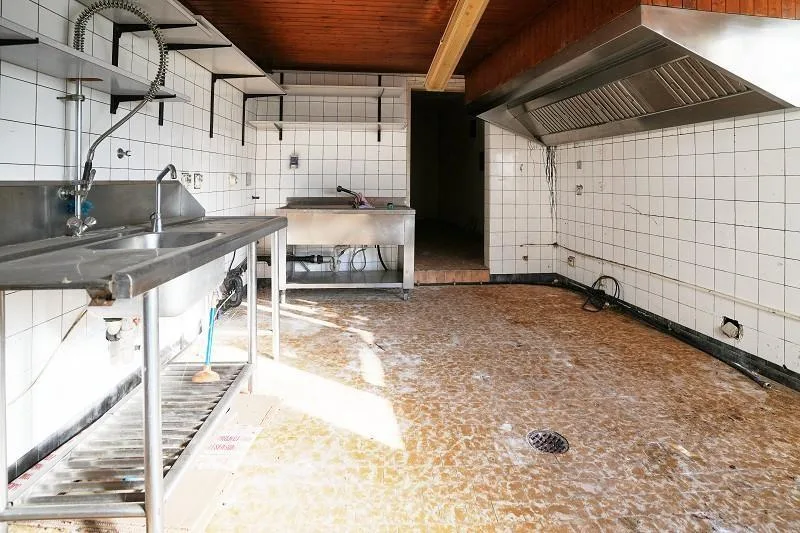 Grotto mit 6 Zimmer und grossem Grundstück / grotto con 6 locali e ... – Foto 6 von 30