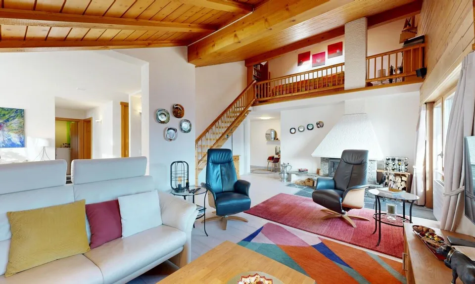 Bel appartement vendu meublé au dernier étage avec mezzanine