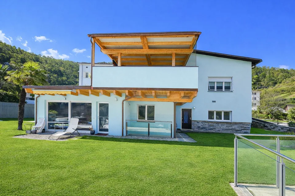Blenio Tal - Zweitwohnsitz -Einfamilienhaus mit Garten und Garage