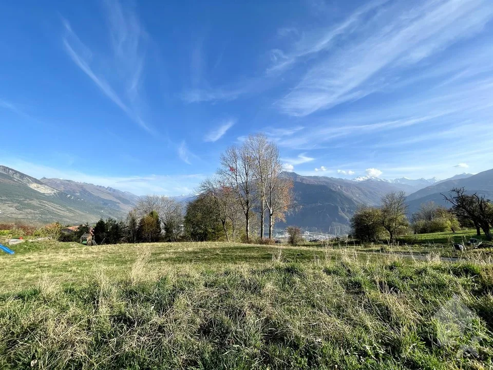 Terrain à bâtir, en pente douce, au calme et avec vue panoramique