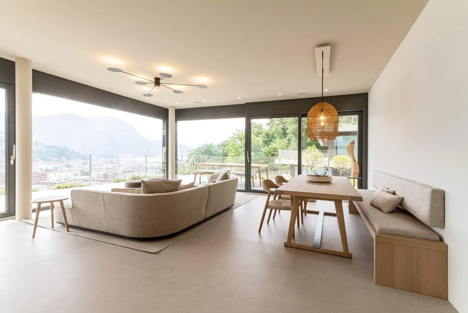 Attico in vendita a Lugano con Terrazza, Giardino e Vista Lago