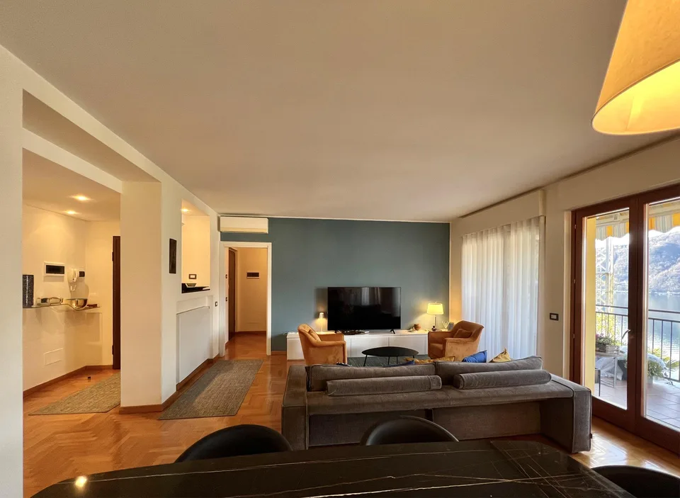 Panoramic Lake Lugano View Apartment - Campione d’Italia