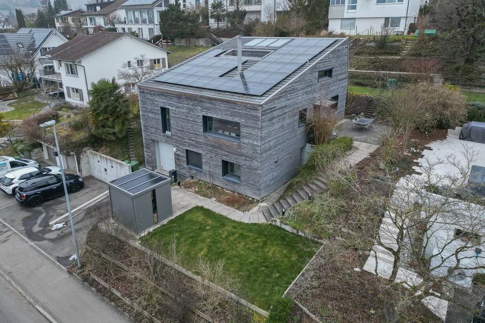 Modernes, freistehendes 6.5 Zi.-EFH in Otelfingen
