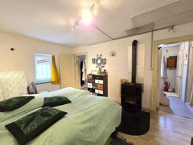 5 1/2-Zimmer-Haus an Alleinlage mit schönem Garten / Bella casa di ... – Foto 10 von 30