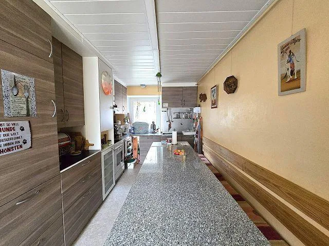 5 1/2-Zimmer-Haus an Alleinlage mit schönem Garten / Bella casa di ... – Foto 8 von 30