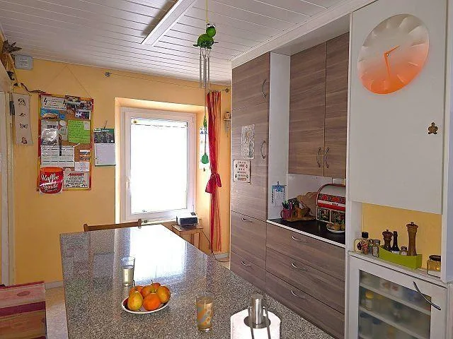 5 1/2-Zimmer-Haus an Alleinlage mit schönem Garten / Bella casa di ... – Foto 6 von 30