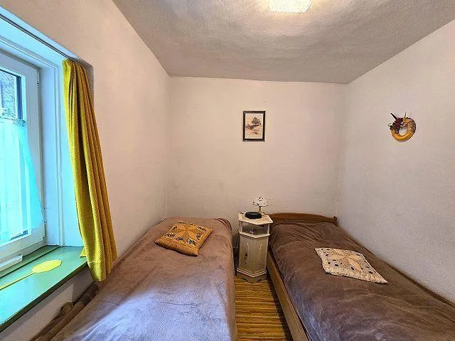 5 1/2-Zimmer-Haus an Alleinlage mit schönem Garten / Bella casa di ... – Foto 12 von 30