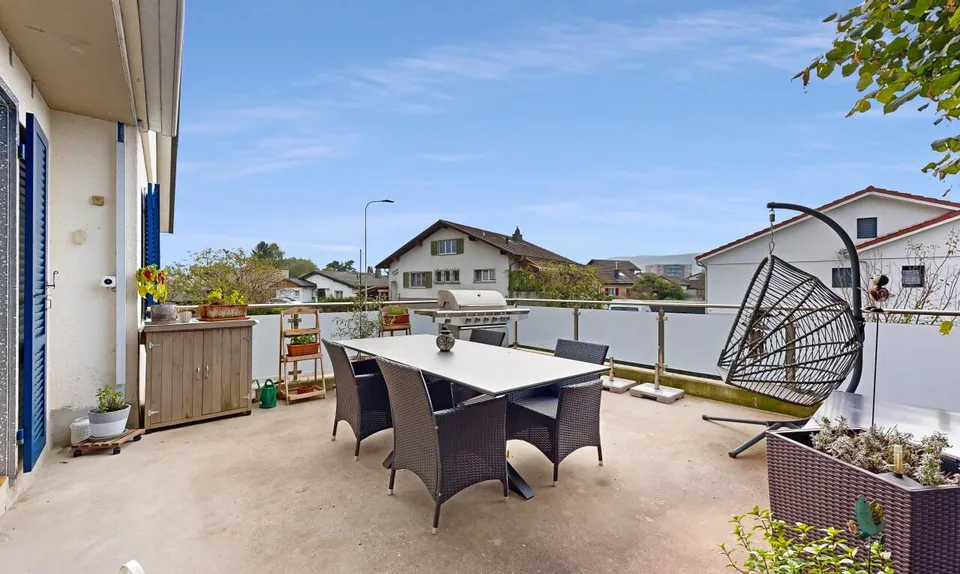 Renoviertes Familienhaus: Garten, Terrasse & Unabhängiges Potenzial
