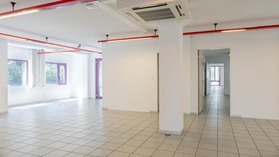 Unterteilbare Bürofläche und Werkstatt an idealer Lage in Visp – Foto 8 von 20