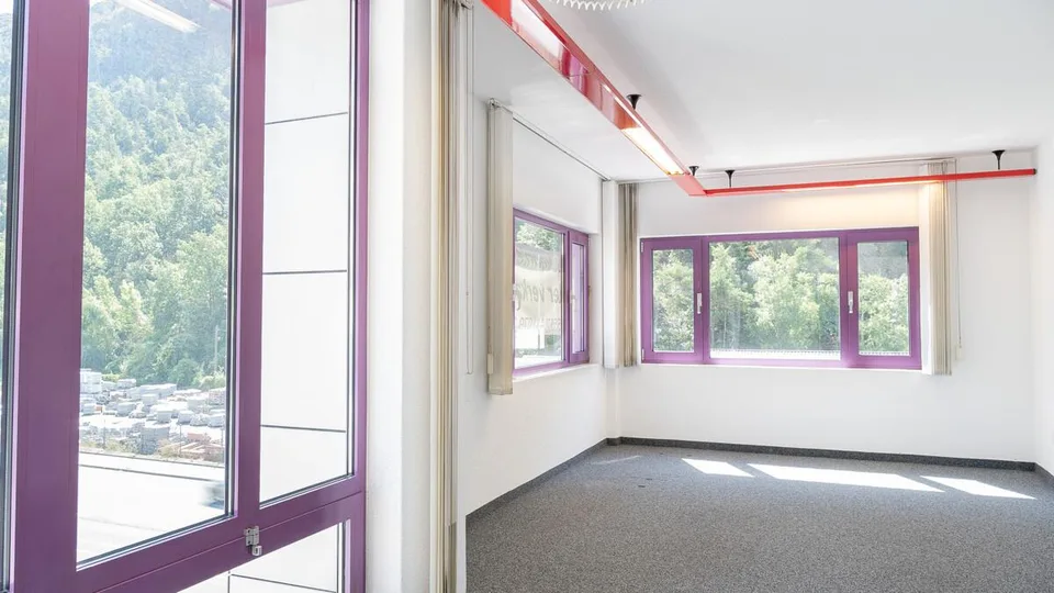 Unterteilbare Bürofläche und Werkstatt an idealer Lage in Visp – Foto 12 von 20