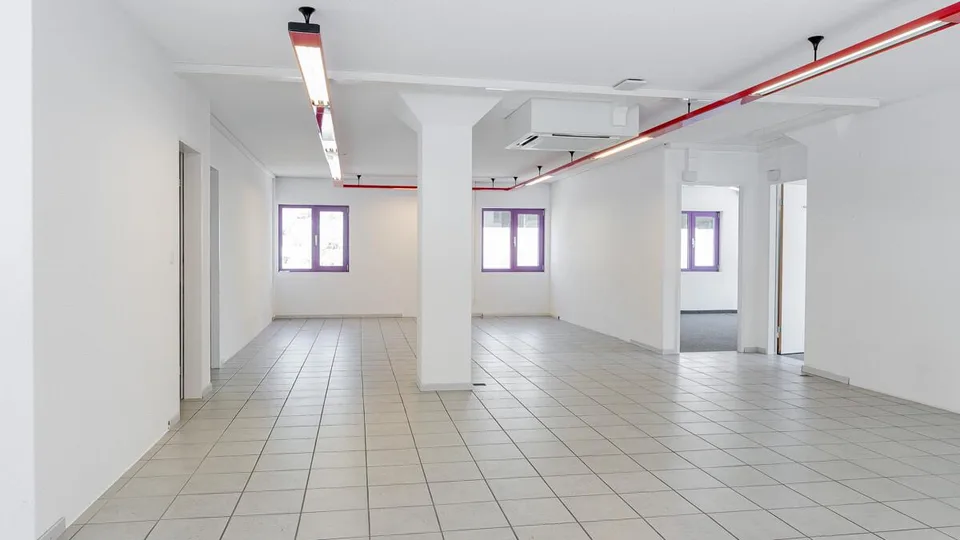 Unterteilbare Bürofläche und Werkstatt an idealer Lage in Visp – Foto 7 von 20